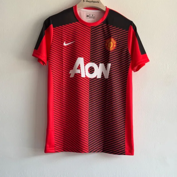 MANCHESTER UNITED 2014-15 TRAINING KIT EMBROIDERY