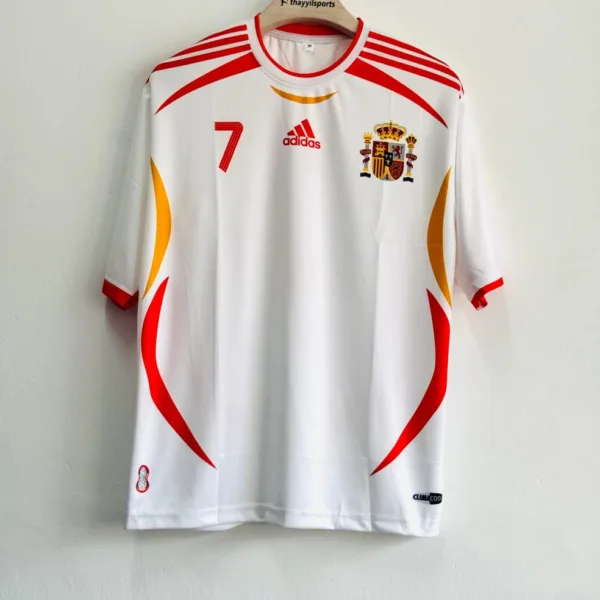 SPAIN 2006 AWAY KIT RAUL FIVESLEEVE
