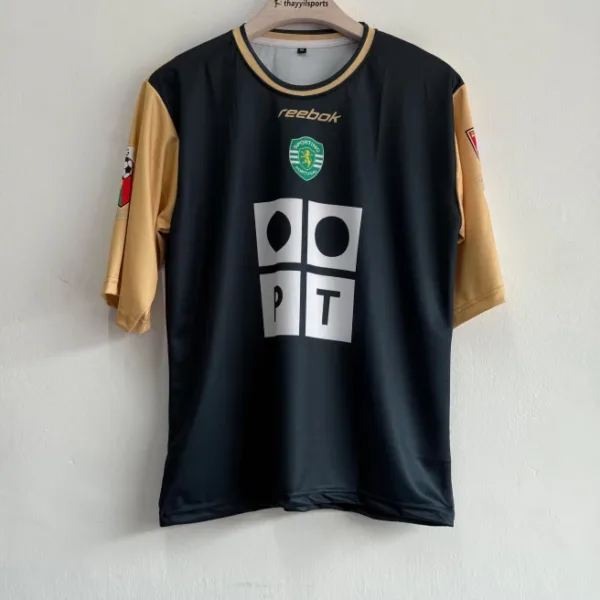 SPORTING 2002-03 AWAY KIT RONALDO FIVESLEEVE