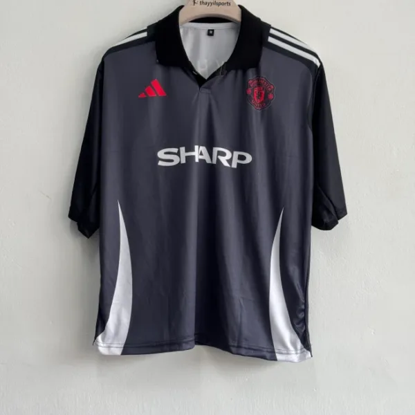 MANCHESTER UNITED 1998-99 KIT BECKHAM FIVESLEEVE POLO