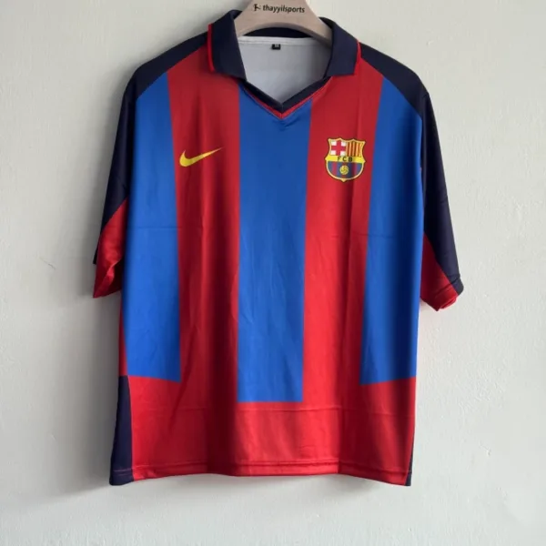 BARCELONA 2003-04 HOME KIT RONALDINHO FIVESLEEVE POLO