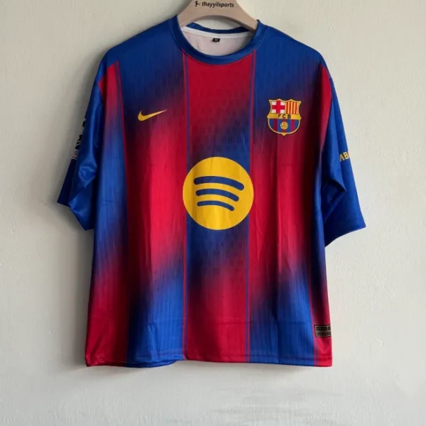 BARCELONA 25-26 HOME KIT LAMINE YAMAL FIVESLEEVE