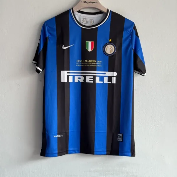 INTERMILAN 2009-10 HOME KIT ZANETTI EMBROIDERY
