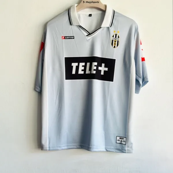JUVENTUS 2000-01 AWAY KIT ZIDANE FIVESLEEVE POLO