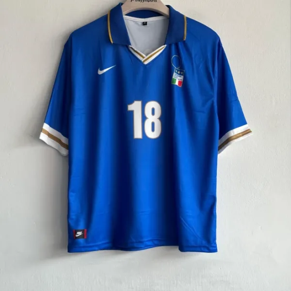 ITALY 1996 HOME KIT BAGGIO FIVESLEEVE POLO