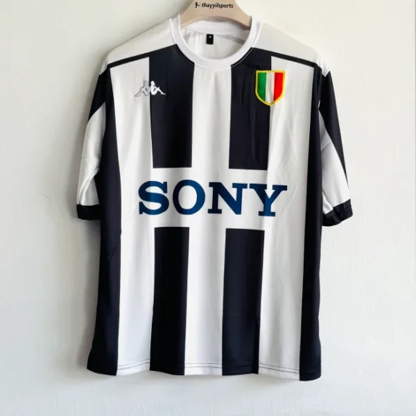 JUVENTUS 1995-96 HOME KIT ZIDANE FIVESLEEVE EMBROIDERY