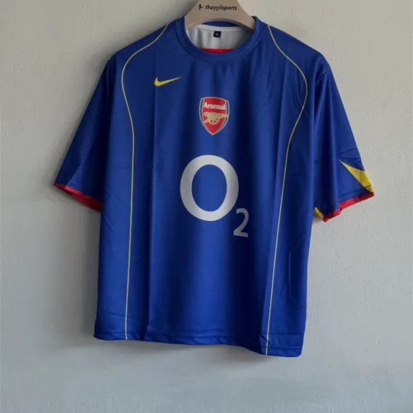 ARSANEL 2004-05 AWAY KIT HENRY FIVESLEEVE PREMIUM