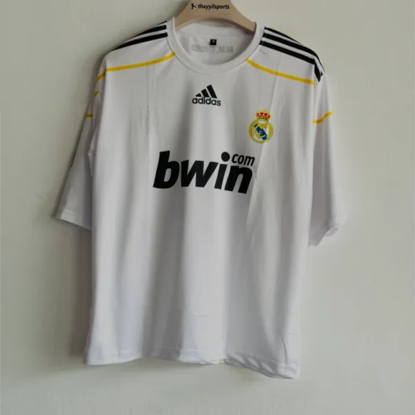 REAL MADRID 2009-10 HOME KIT MARCELO FIVESLEEVE