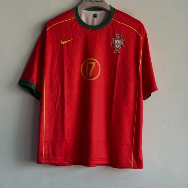 PORTUGAL 2004 HOME KIT RONALDO FIVESLEEVE